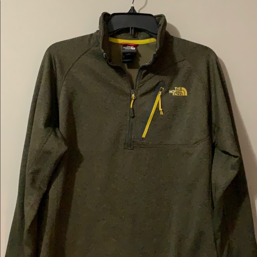 THE NORTH FACE Quarter-Zip Pullover Size Medium